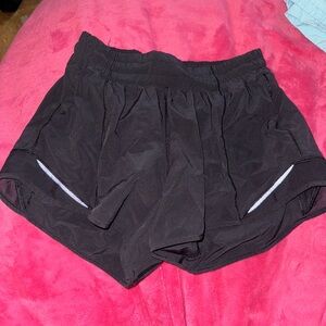 Lulu shorts size 6- 4inch